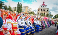 На территории общественного пространства «Полугора» состоялся открытый городской фестиваль песенного творчества «Когда поет душа»