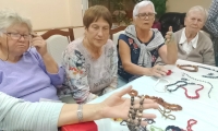 В отделении дневного пребывания ОБУСО «ЦСО «Участие» города Курска» прошло интересное мероприятие «Мир камня»